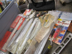 lot 50 image: Tote of Tools & Supplies