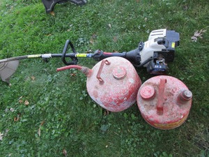 lot 111 image: Yardman String Trimmer
