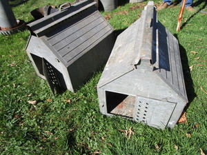 lot 116 image: Brooder Houses