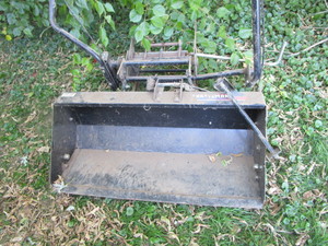 lot 125 image: Craftsman Loader Attachment