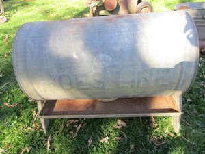 lot 144 image: Moes Line Roller Feeder
