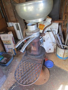 lot 153 image: Lacta Cream Separator