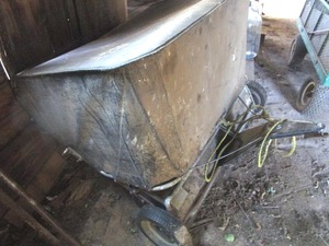 lot 189 image: Lawn Sweeper