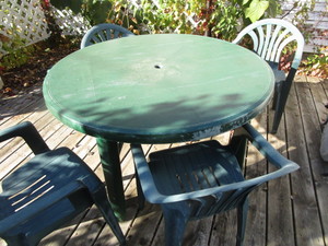 lot 193 image: Patio Table, Chairs, Umbrella