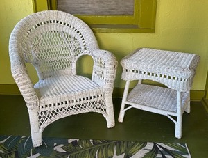 lot 47A image: P - Vintage White Wicker Chair and Side Table Set