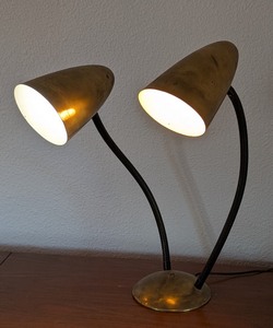 lot 145 image: UL - Vintage Brass Double Gooseneck Desk Lamp with Adjustable Shades