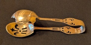 lot 127A image: ML - Vintage Rogers Sterling Silver Pierced Serving Tongs