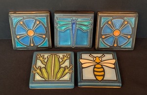 lot 144 image: ML - Set of 5 Motawi Tileworks 4x4 Ceramic Art Tiles - Frog, Bee, Dragonfly, Geometric