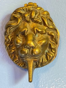 lot 18X image: K - Brass Lion Head Door Knocker