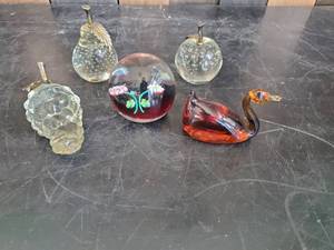 Lot Of 5 Vintage Paper weights with Gorgeous color