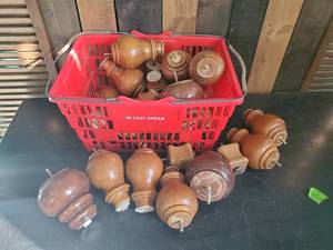 lot 36 image: Lot of Furniture Legs of Various sizes and styles