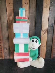 lot 70 image: Christimas Elf Blowmold in great Vintage Condition