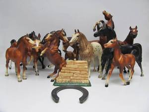 lot 30 image: Great Collection of Large Vintage BREYER Horses