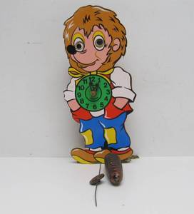 lot 34 image: Very Cool Vintage 1950s era German Bear Cuckoo Clock wAnimated Eyes #2