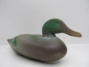 lot 44 image: 15 Antique Wooden Duck Decoy wWeight