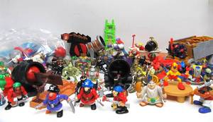 lot 58 image: LARGE Lot of Vintage 1990s Fisher Price Pirates Great Adventures Toy Figures 