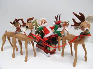 lot 59 image: ANNALEE Dolls Santa & Reindeer Christmas Set