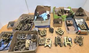 lot 69 image: HUGE Estate Lot of Vintage & Antique Clock Movements