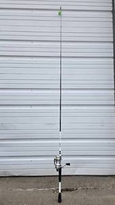 lot 74 image: Larger Heavy Duty Fishing Rod wReel - Sakana SKR-A6 with Daiwa Crossfire LT2500 reel