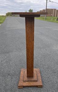lot 75 image: Quality Antique Oak Pedestal Plant Stand