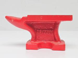 lot 87 image: Smaller Sized GRIZZLY Jewelers Anvil