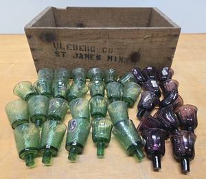 lot 102 image: Large Lot of 1950s Glass Inserts