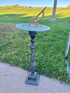 lot 64 image: Solid Brass Sundial Table by Rome Industries