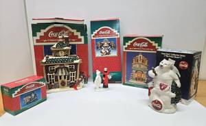 lot 117 image: Group of COCA COLA Christmas Items
