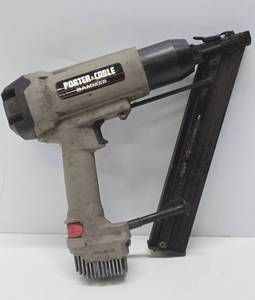 lot 140 image: Working PORTER CABLE Bammer Nail Gun