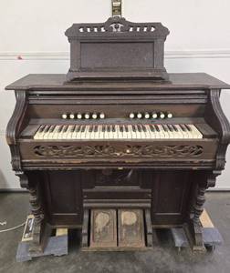 lot 193 image: Great Looking Antique Organ