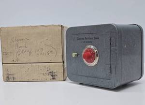 lot 197 image: Awesome Working NOS Vintage Alarm Safe Bank
