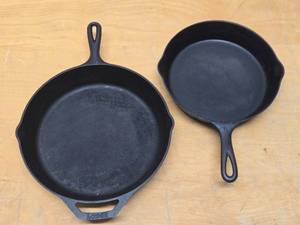 lot 204 image: 2 Cast Iron Skillets - Lodge & Vintage Wagner Ware - 10.5 & 12 diameter