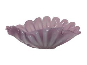 lot 236 image: Beautiful Handblown Larger Size Shell Centerpiece Bowl