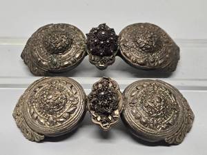 lot 256 image: ..