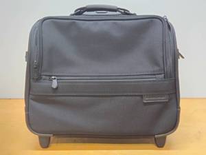 lot 274 image: Quality BRIGGS & RILEY Travelware Rolling Suitcase Bag