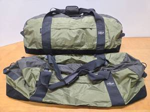 lot 275 image: Pair of Large EAGLE CREEK ES Duffel Travel Bags