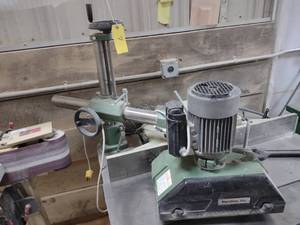 lot 7 image: Nandina Three Wheel Power Feeder, 2...