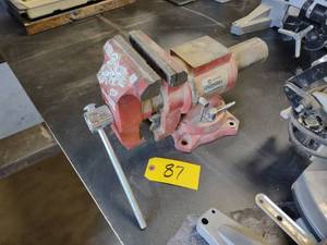 lot 87 image: Altrade Ironmax Professional 6 Swi...