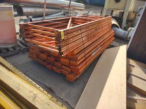 lot 42 image: Pallet Racking including (5) 36 x ...