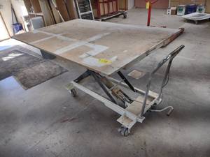 lot 173 image: Jet Scissor Lift Cart, 1100 lb. Cap...