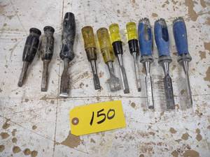 lot 150 image: Wood Chisels...