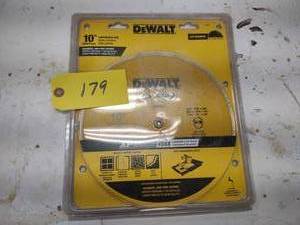 lot 179 image: Dewalt 10 Wet Diamond Blade...