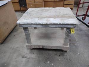 lot 240 image: Shop Cart, 44x33.5...