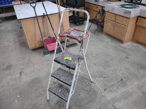 lot 254 image: Step Stool...
