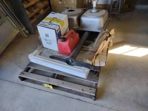 lot 256 image: Window & Misc. on Pallet...