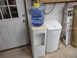 lot 276 image: Water Cooler...