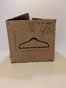 lot 36 image: BLACK CLOTH HANGERS 100PK.