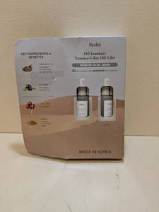 lot 94 image: HUXLEY PREMIUM FACIAL SERUM