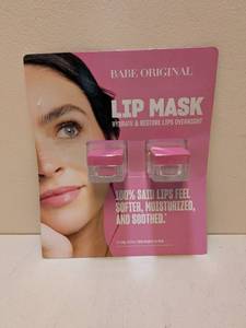 lot 61 image: BABE ORIGINAL LIP MASK