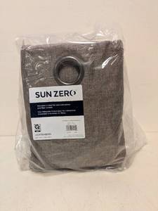 lot 149 image: NEW SUN ZERO BLACKOUT CURTAINS
